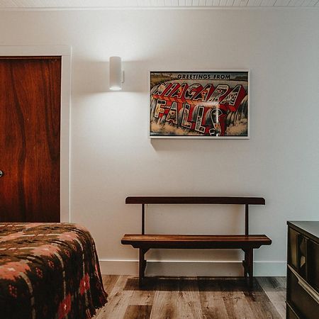 The Kent Motel Niagara-on-the-Lake Екстериор снимка