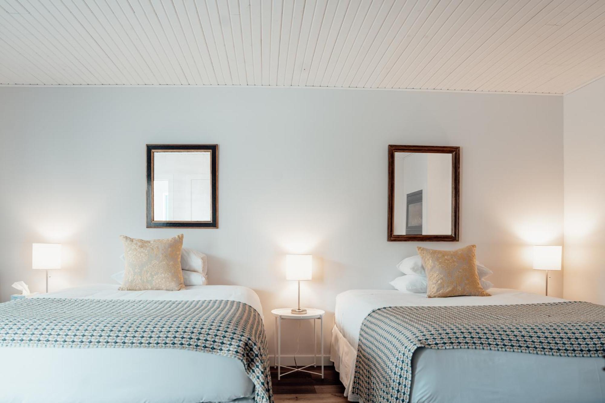 The Kent Motel Niagara-on-the-Lake Екстериор снимка