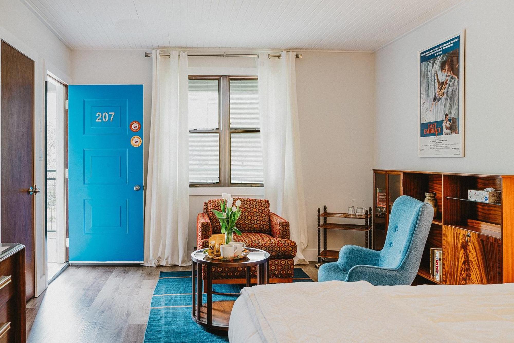 The Kent Motel Niagara-on-the-Lake Екстериор снимка