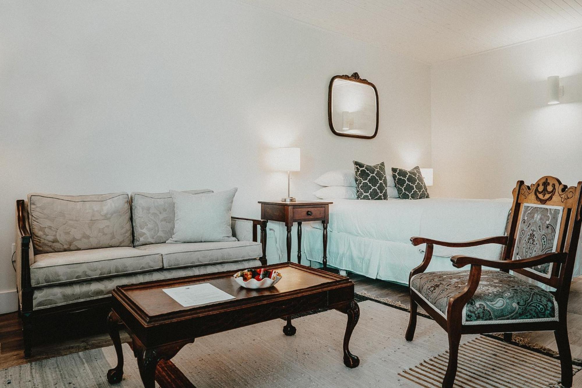 The Kent Motel Niagara-on-the-Lake Екстериор снимка