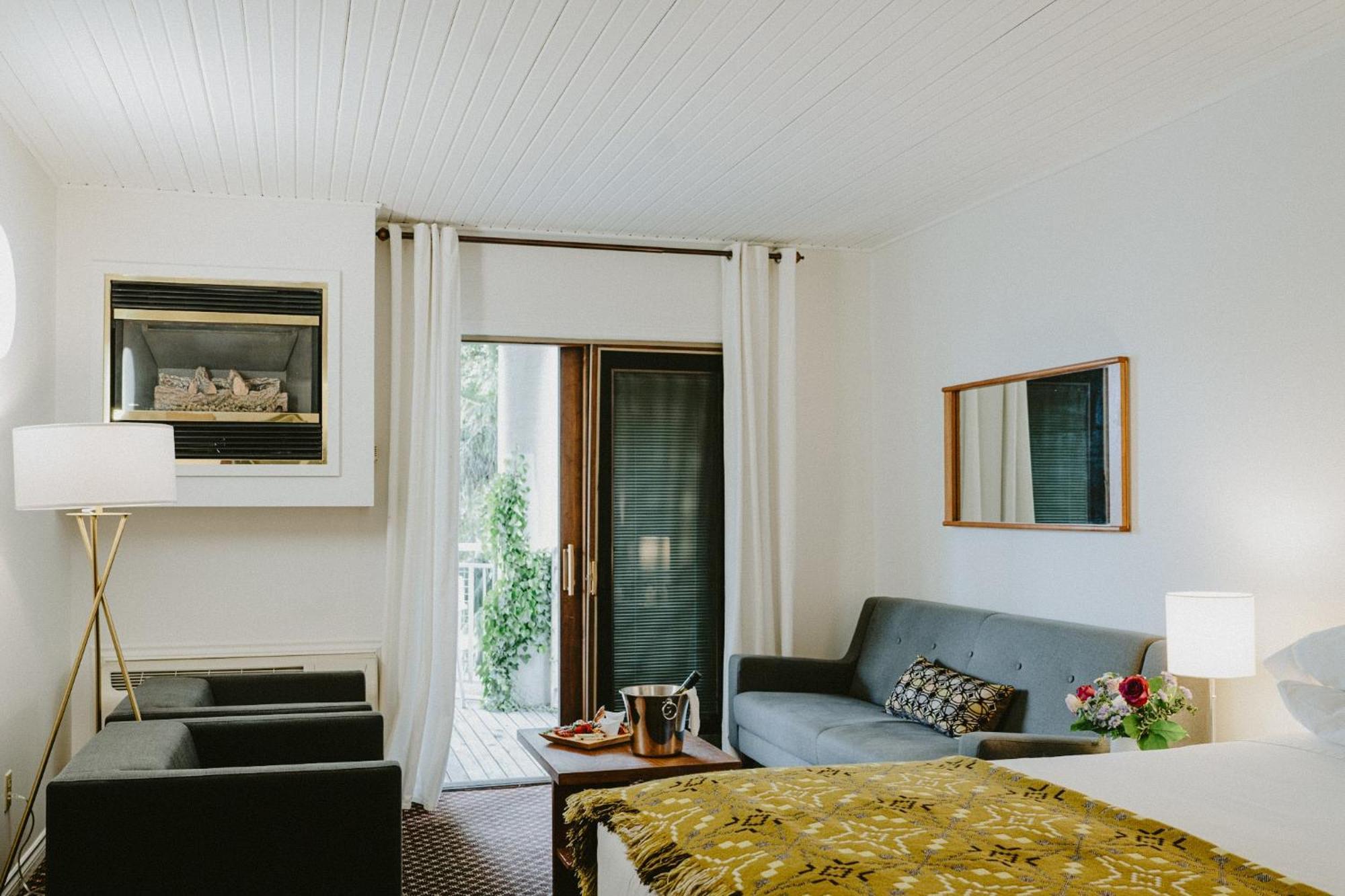 The Kent Motel Niagara-on-the-Lake Екстериор снимка