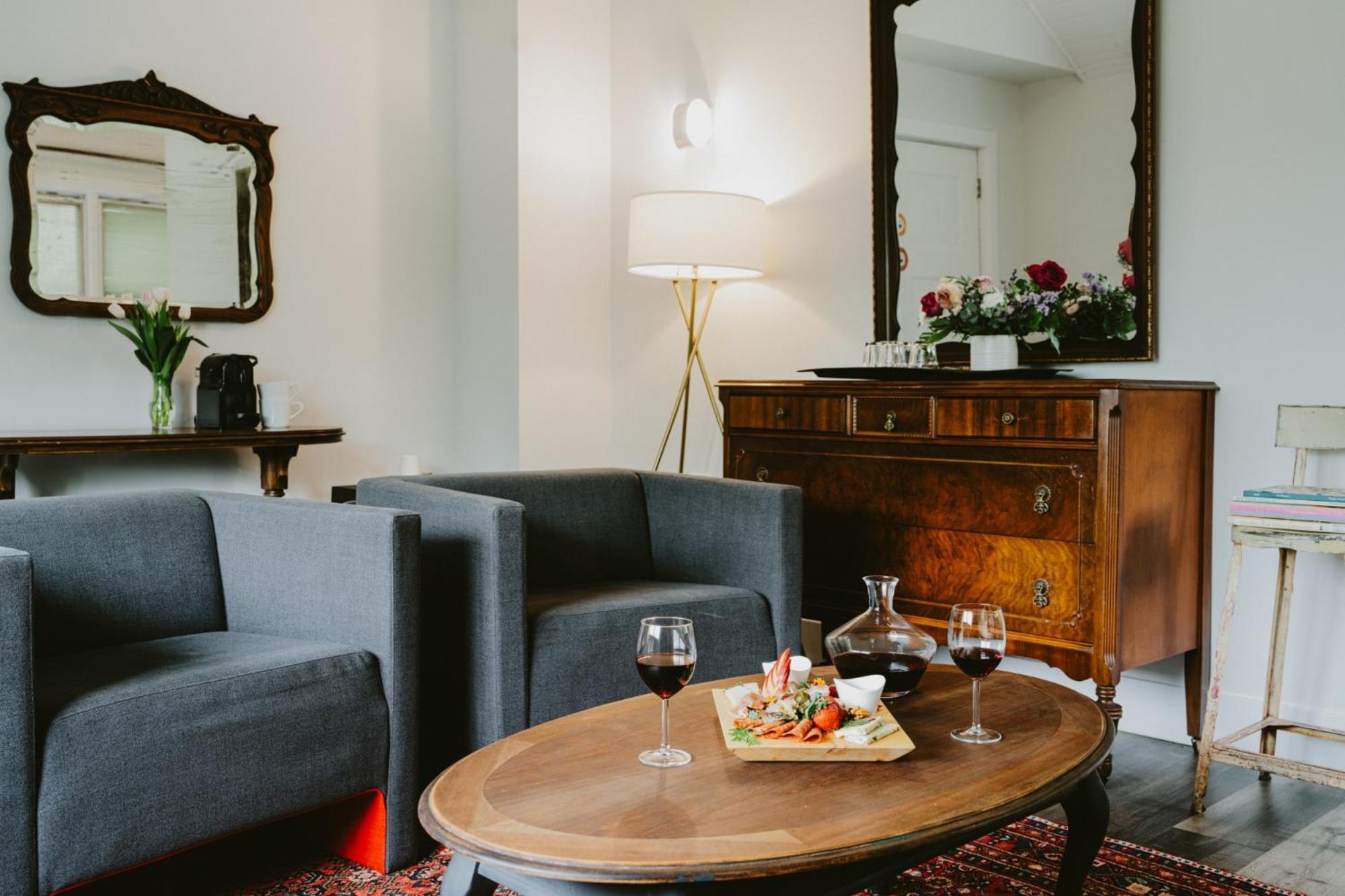 The Kent Motel Niagara-on-the-Lake Екстериор снимка