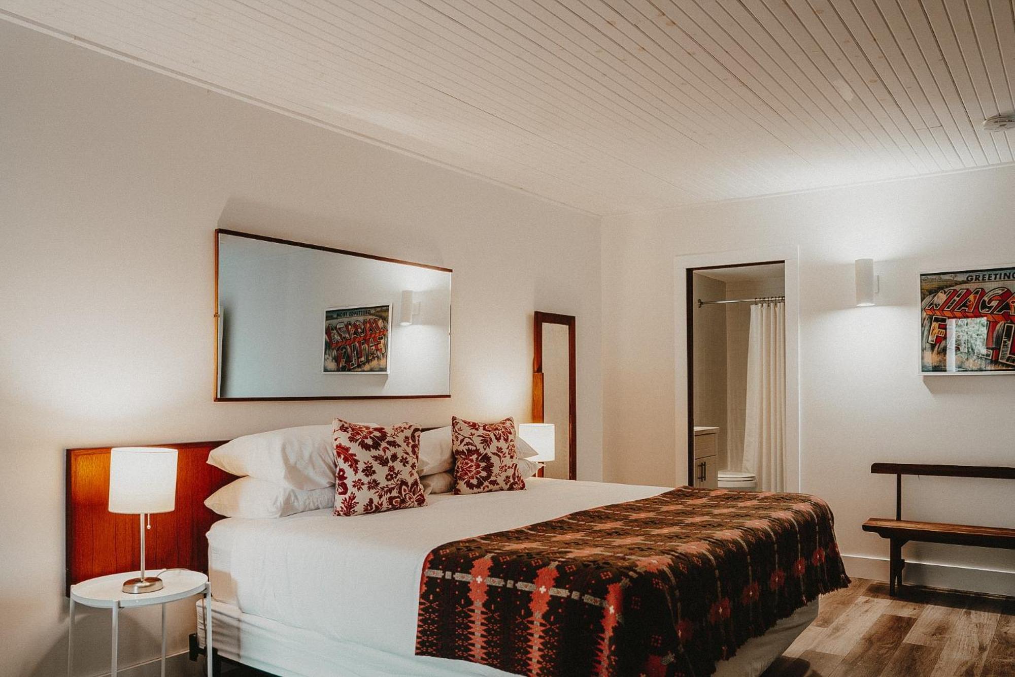 The Kent Motel Niagara-on-the-Lake Екстериор снимка
