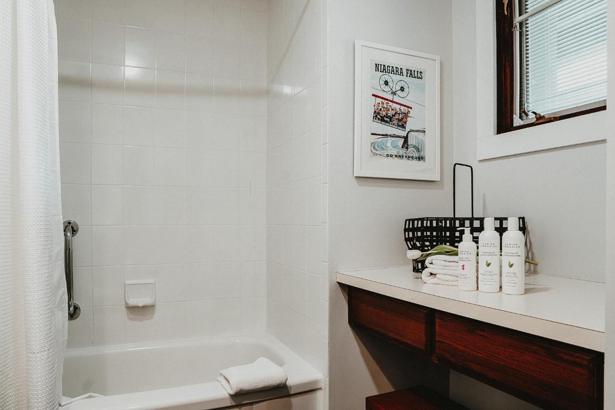 The Kent Motel Niagara-on-the-Lake Екстериор снимка